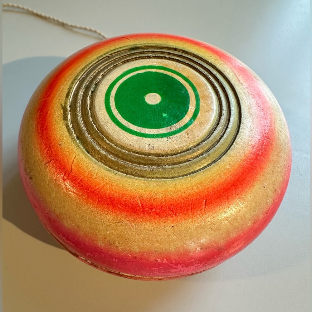 Rare antique wooden colorful yo yo 🩷